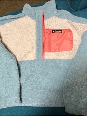 Columbia Light Blue Sherpa Pullover with Coral Pocket